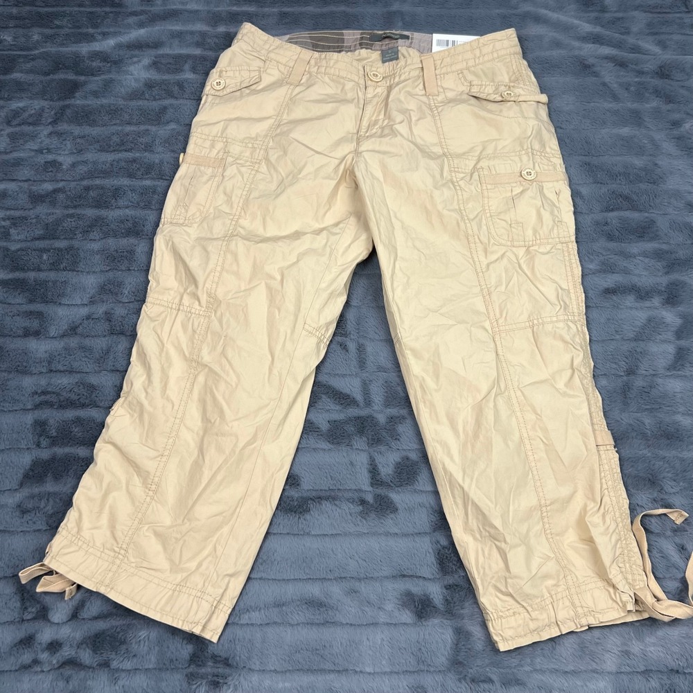 Natural Reflections Womens Cargo Capri Pants Pale Khaki Size 10 NWT 002243400